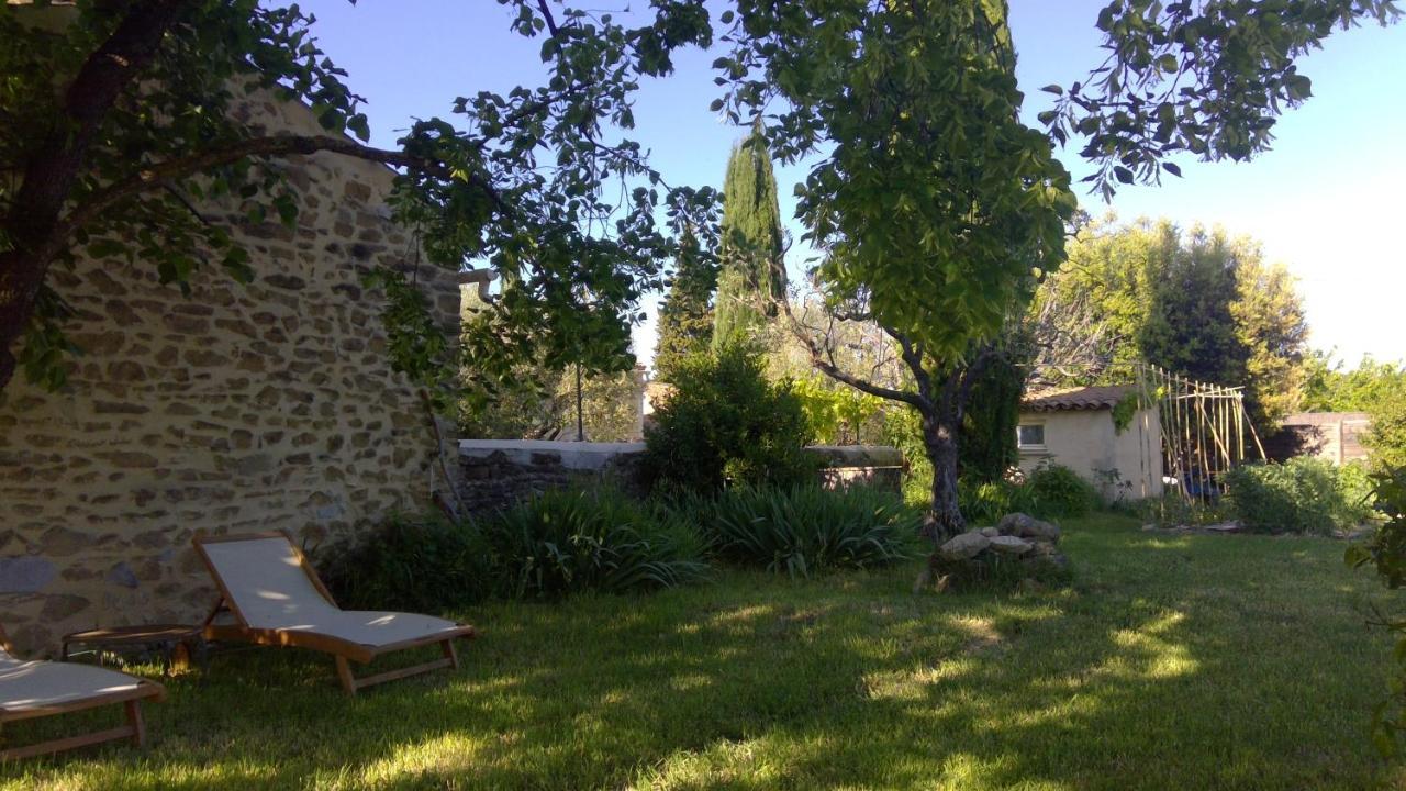 Sous Le Figuier... Apartment Buisson Bagian luar foto